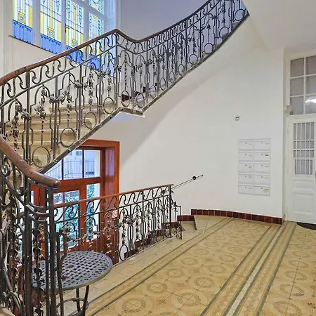 Klobucnicka-beautiful In The Heart Of Old Town Apartmán