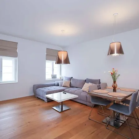 Klobucnicka-beautiful In The Heart Of Old Town Appartement *