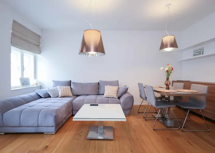 Apartment Klobucnicka-beautiful In The Heart Of Old Town Bratislava